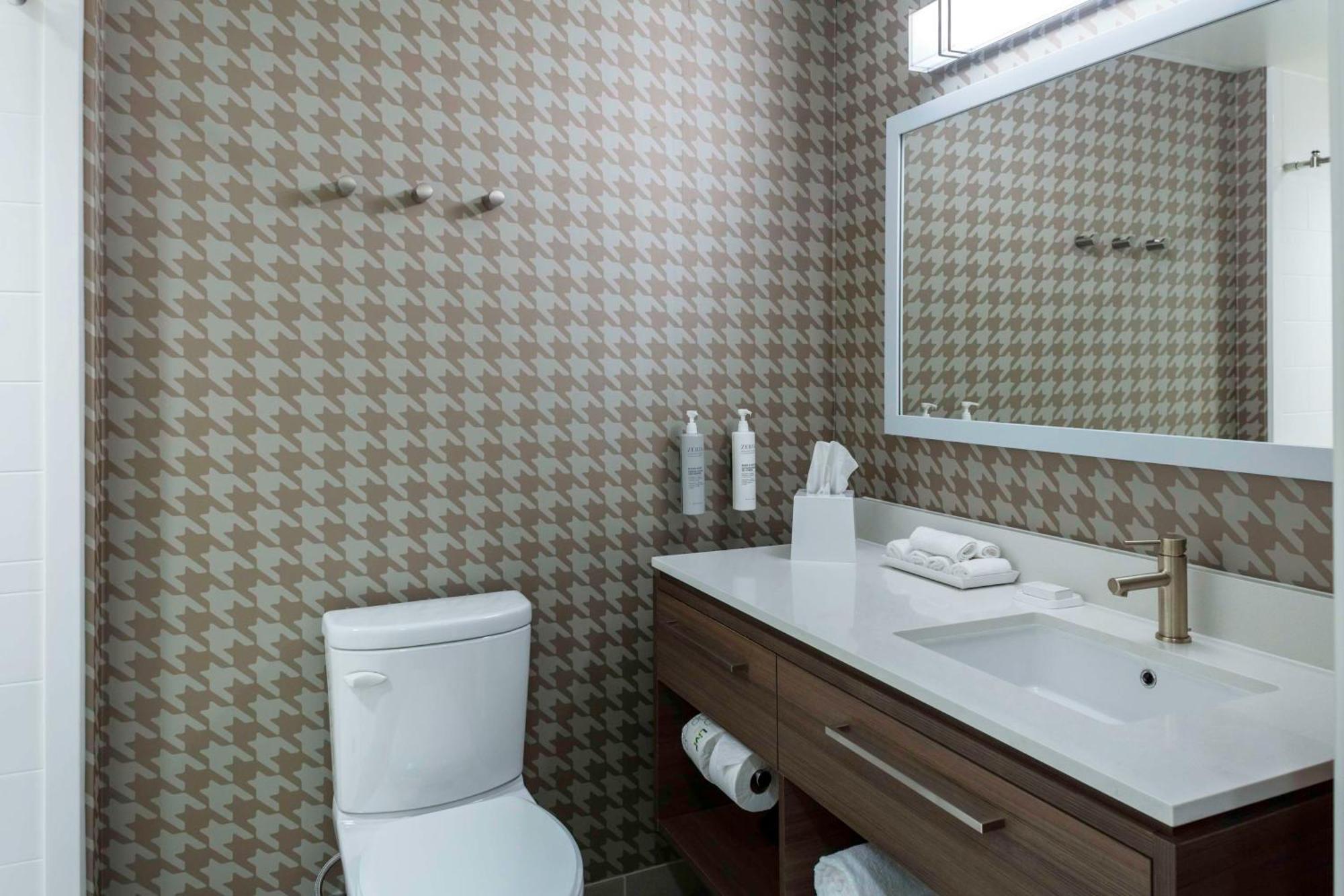 Home2 Suites By Hilton لينشبرج المظهر الخارجي الصورة