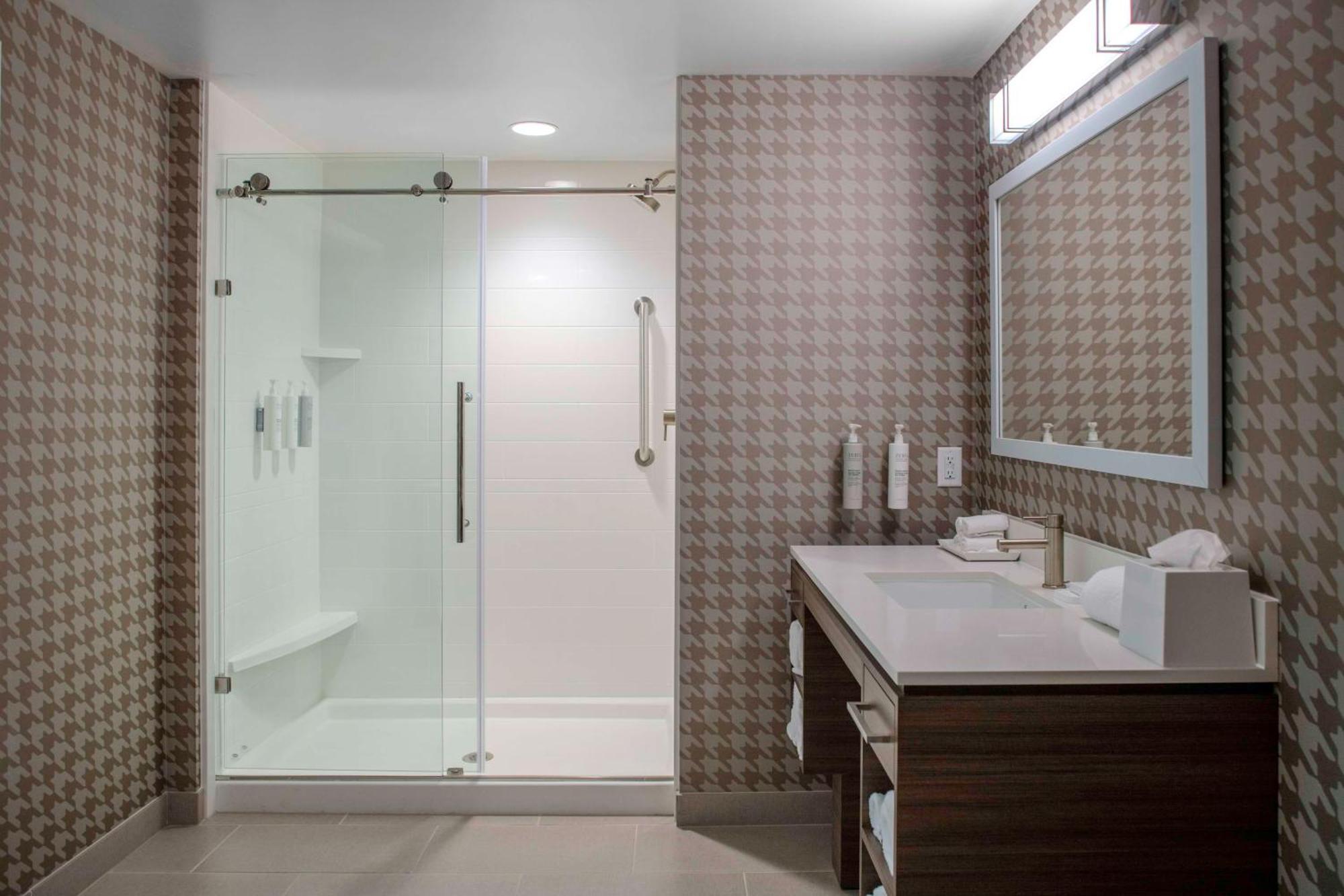 Home2 Suites By Hilton لينشبرج المظهر الخارجي الصورة